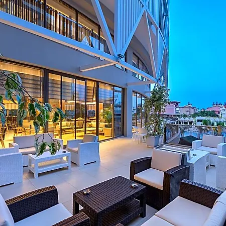 Hotel Seashell Vega 5*